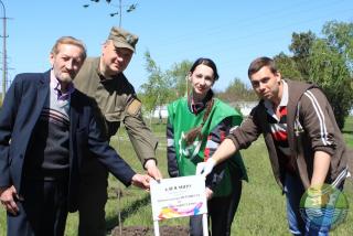 Саксаганці внесли свій вклад з прибирання зелених зон в рамках найбільшої в Україні соціально-екологічної акції «Зробимо Україну чистою разом!»